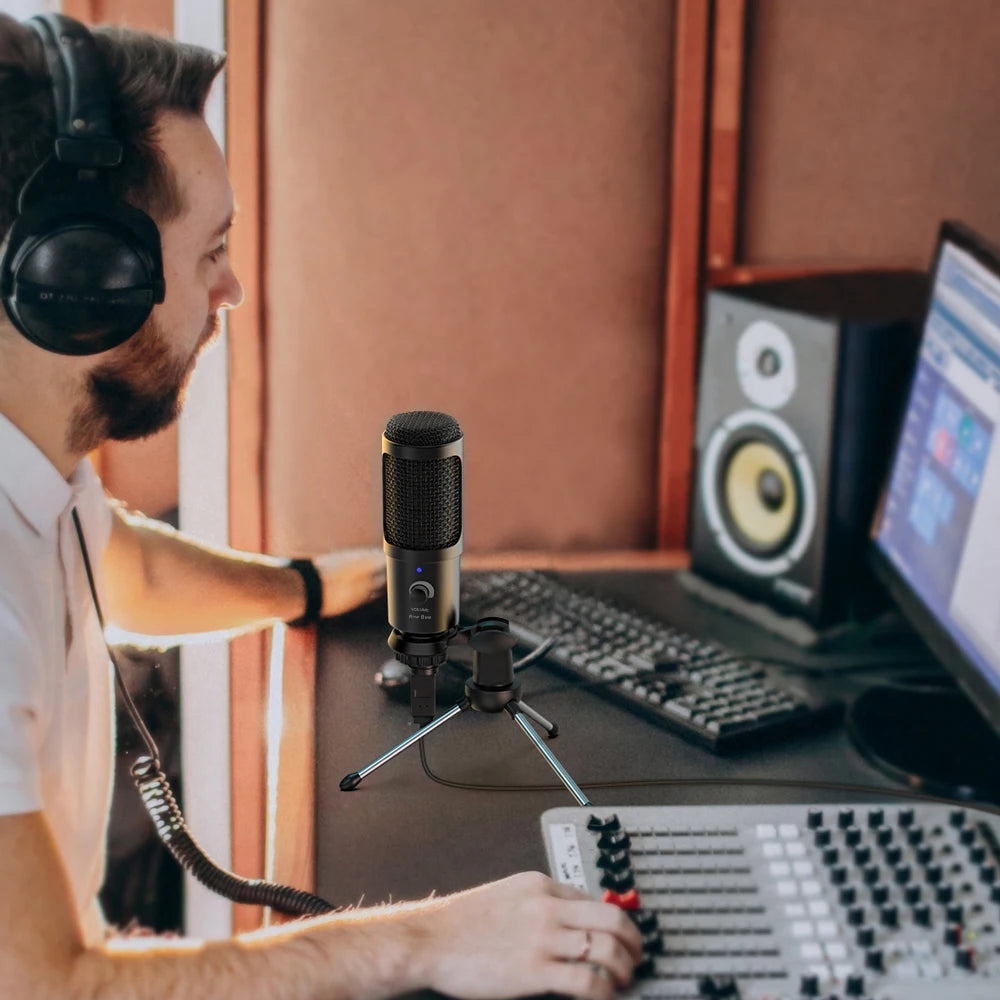 New Bee USB Microphone Condenser Professional Mic with Shock Mount for Computer Laptop Gaming Streaming Recording Studio