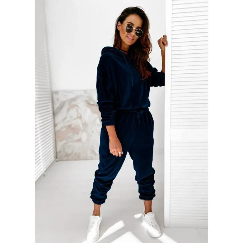 Woman's Tracksuit Sets Outfits