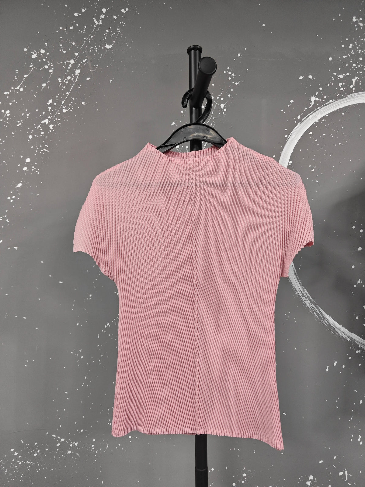 Dragon Scale Pleated Stand Collar Top – Women's Slim Fit Short Sleeve Blouse