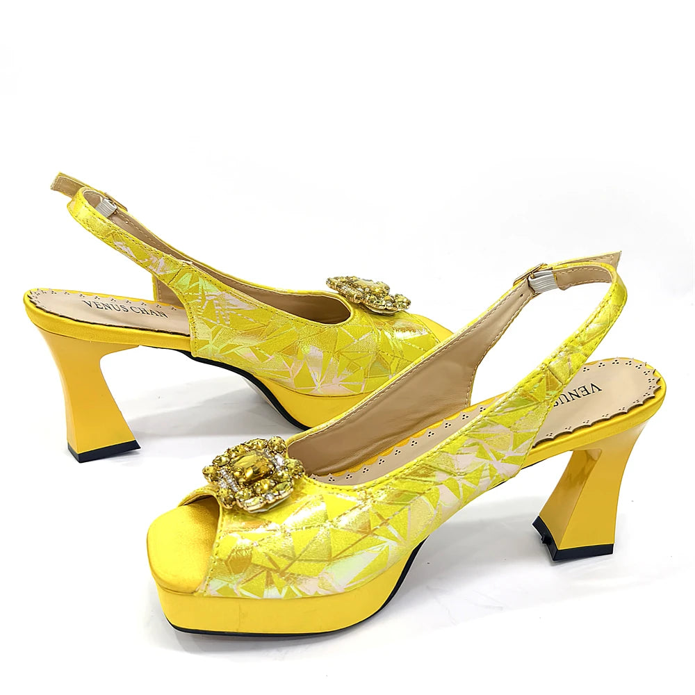Elegant Women Heels for Peep Toe Good Material Design Rhinestone Fuchsia Sandals Italian Shoes and Bags