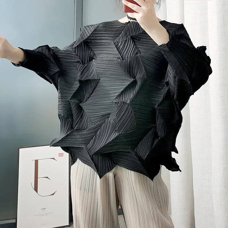 Women's Casual Pleated T-Shirt | Irregular Design Loose Solid Colour Pullover Top | Spring 2025 | AvantBah