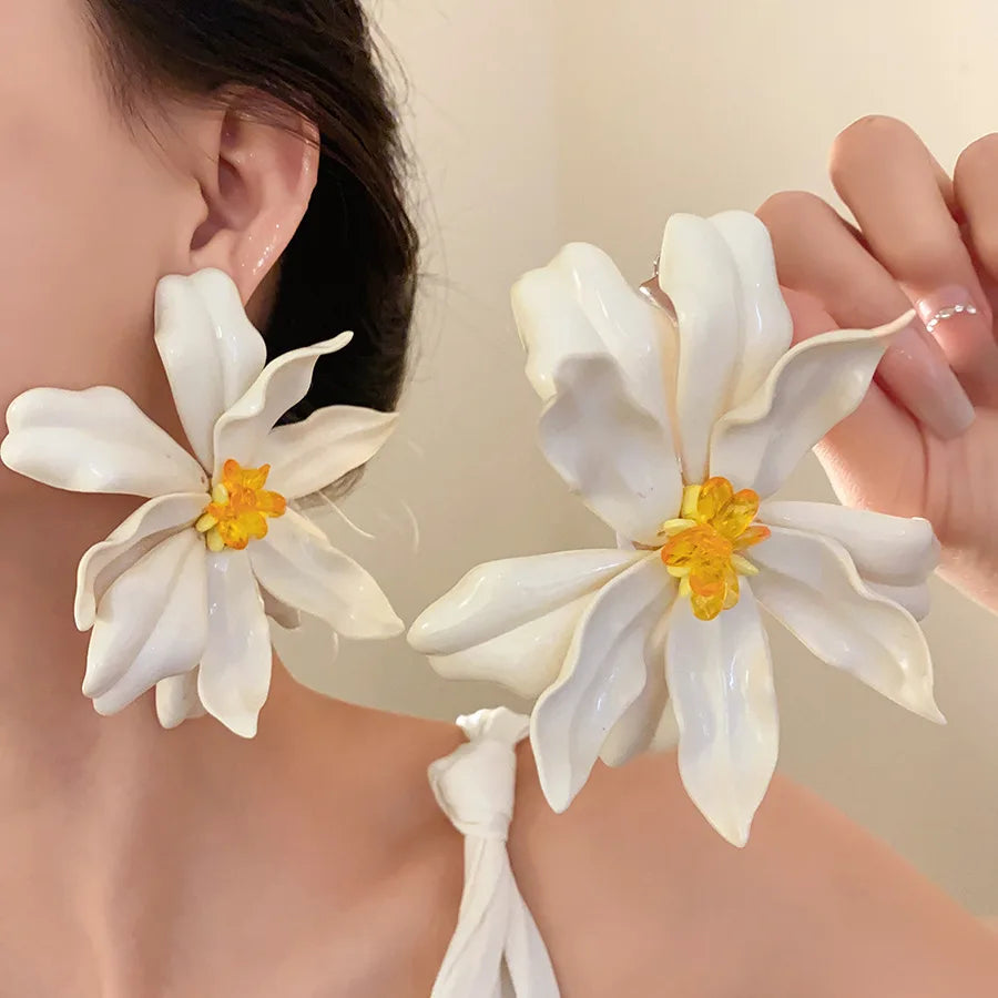 Bohomian Super Large Acrylic Flower Stud Earrings for Women Glass Petals Floral Earring Beach Vacation Charms
