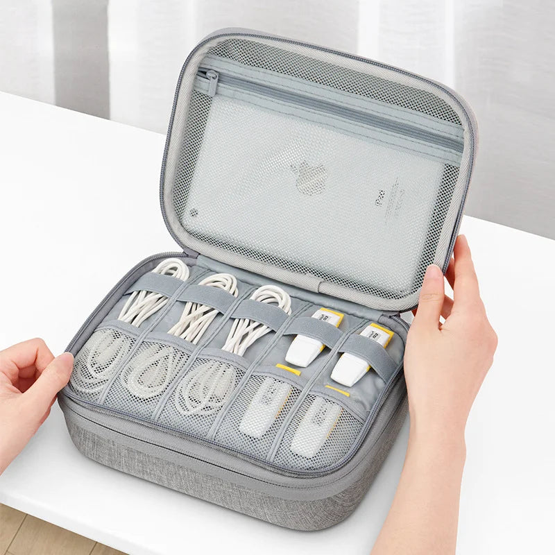 Sac de rangement HardDigital | Organiseur de voyage pour câbles, chargeurs et écouteurs | HotTrendyPicks