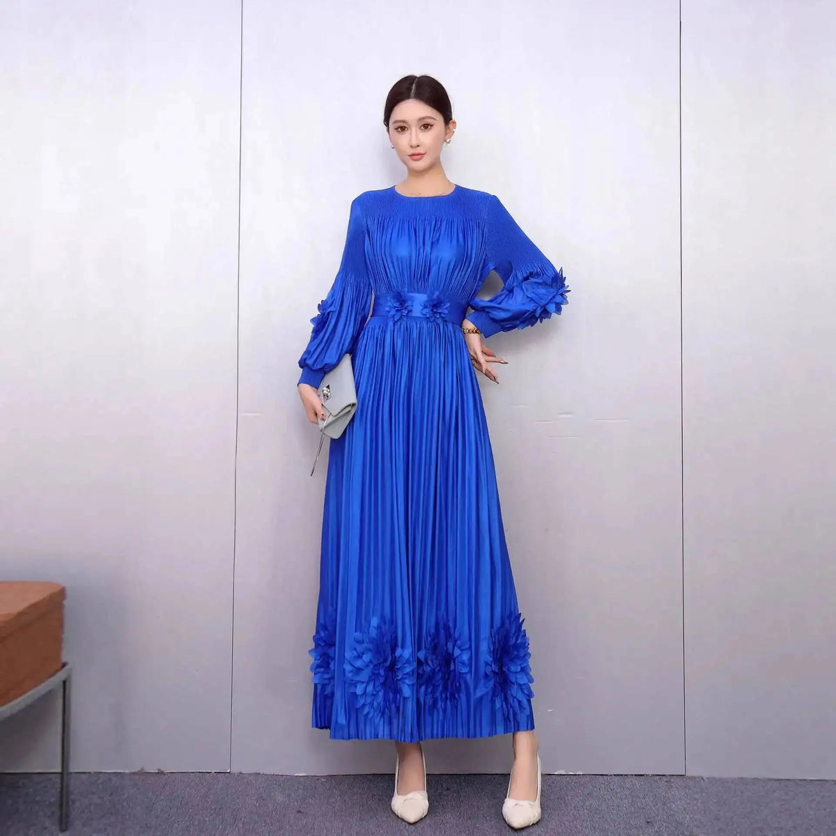 Women's Pleated Appliqué Flare-Sleeve Maxi Dress
