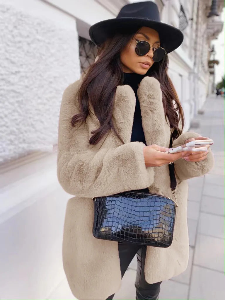 Women's Faux Fur Coat Long Sleeve Lapel Winter Coat