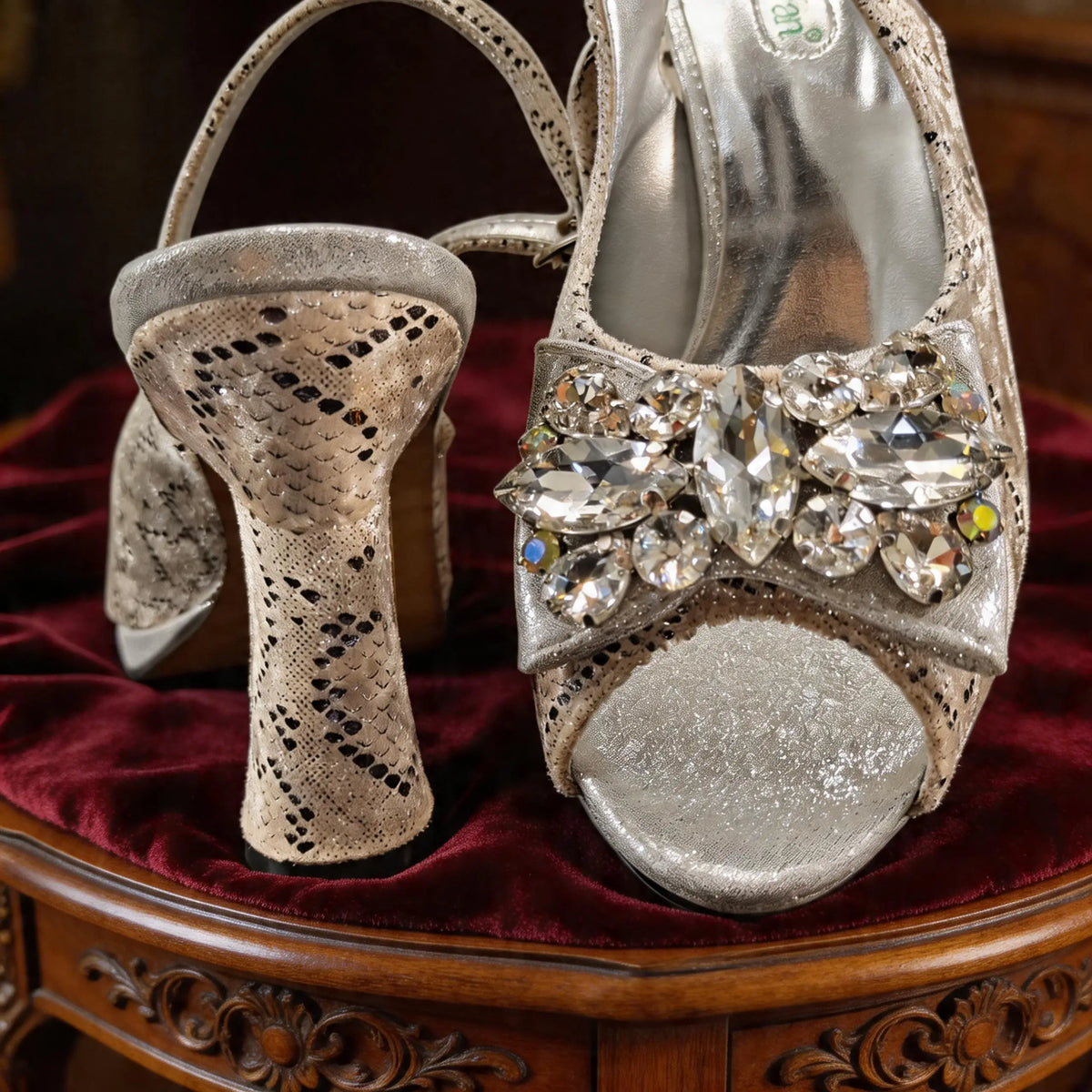 New Arrive Peep Toe Heels Bigger Size for Women 2026 Elegant Party Pink Color Diamond Pumps Italian Shoes and Bags Matching Set