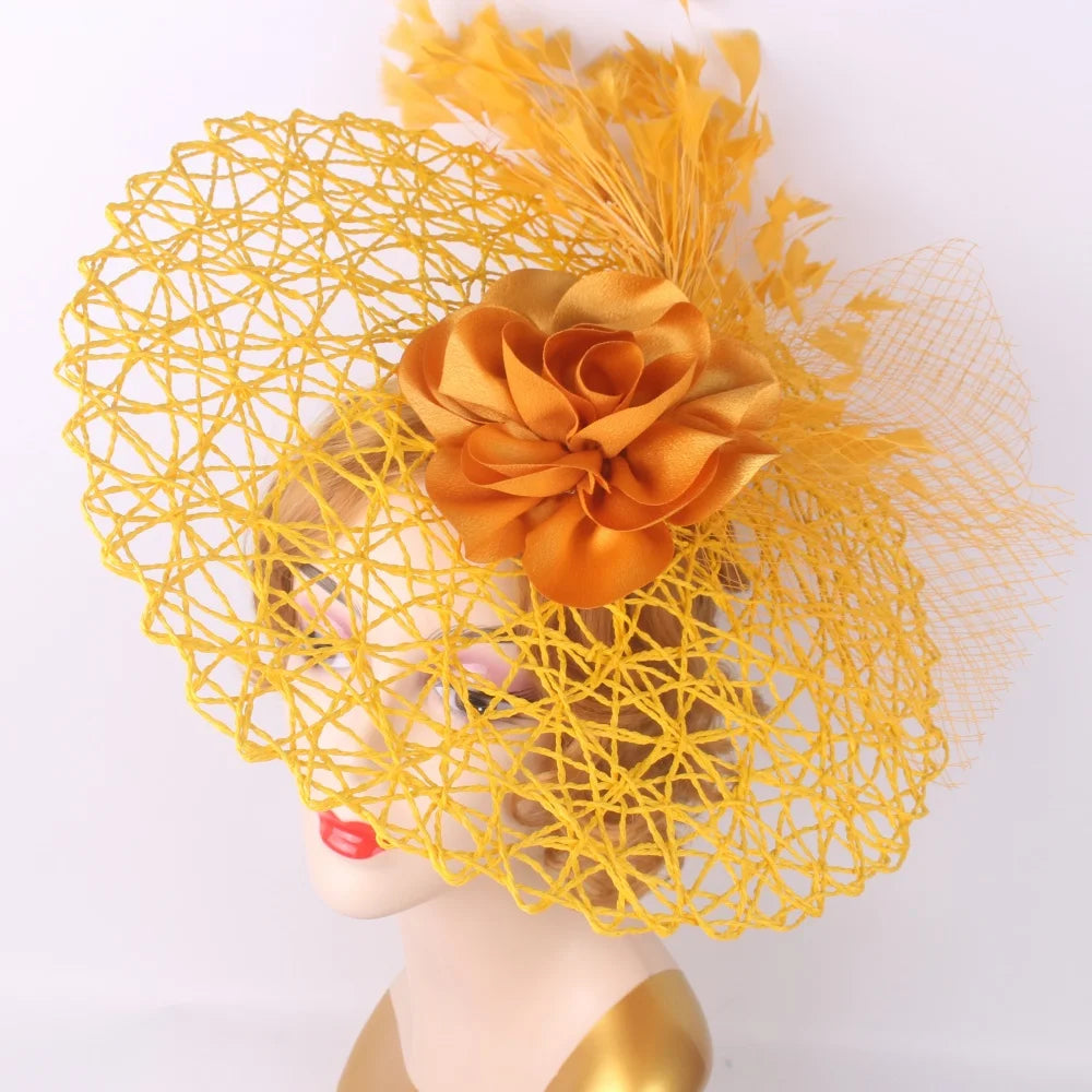 Serre-tête bibi floral – Chapeau pillbox de mariée et de cérémonie