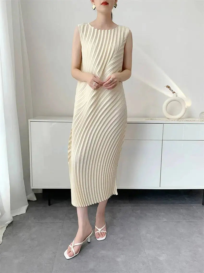 LANMREM Handmade Pleated Women's Sleeveless Summer Dress Wave Pattern Irregular Loose O-neck Mid-Length Pleated Dresses 2DB4814