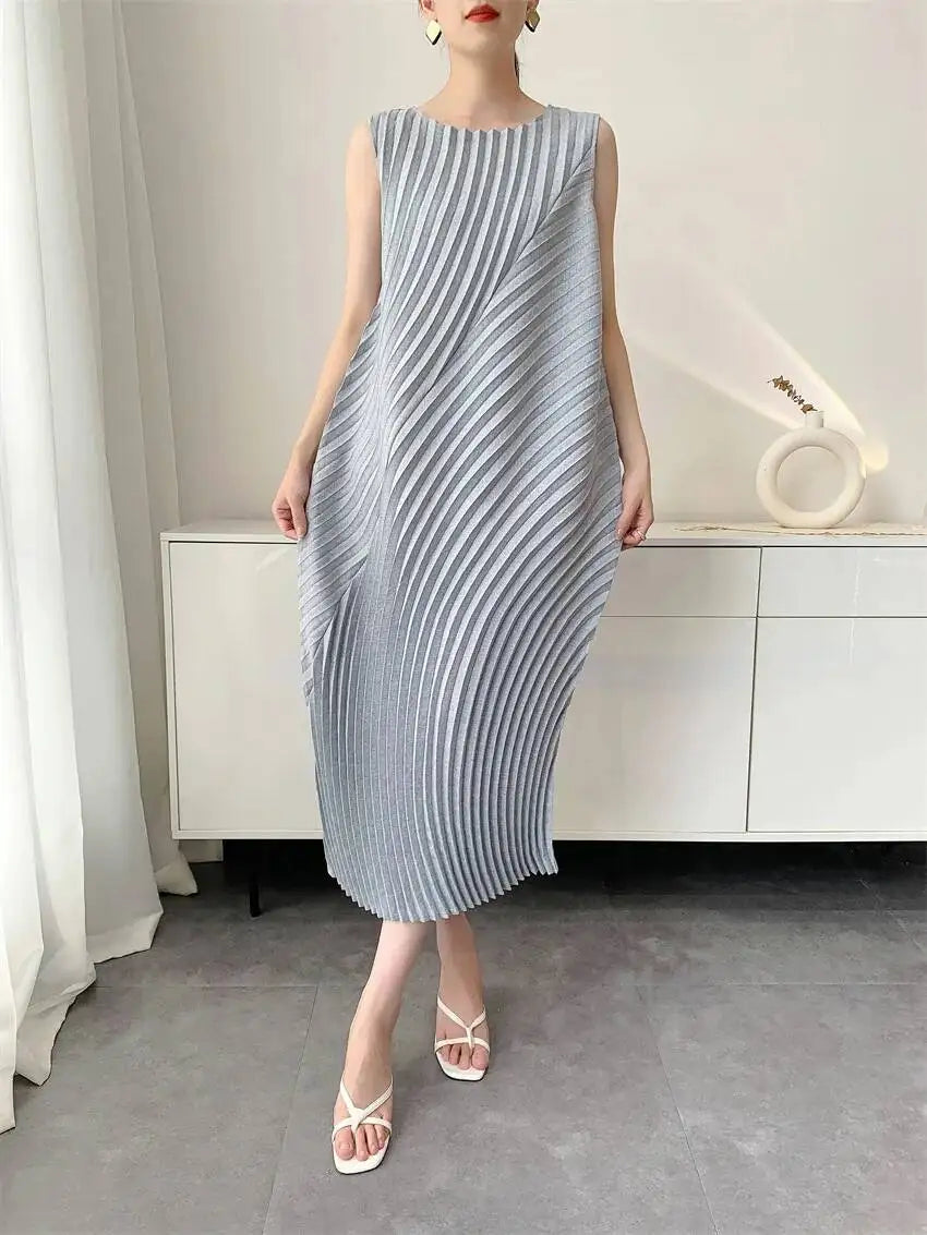 LANMREM Handmade Pleated Women's Sleeveless Summer Dress Wave Pattern Irregular Loose O-neck Mid-Length Pleated Dresses 2DB4814
