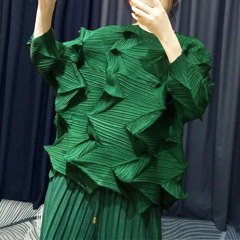 Women's Casual Pleated T-Shirt | Irregular Design Loose Solid Colour Pullover Top | Spring 2025 | AvantBah
