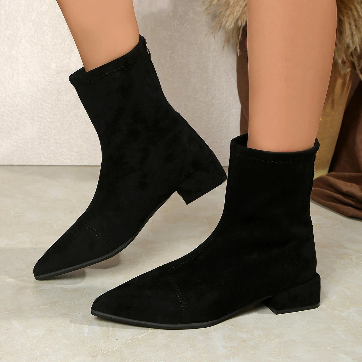 Winter Comfortable Square Heel Zipper Plus Size Work Boots Fashionable New Pointed Suede Sexy Casual Riding Boots for Women