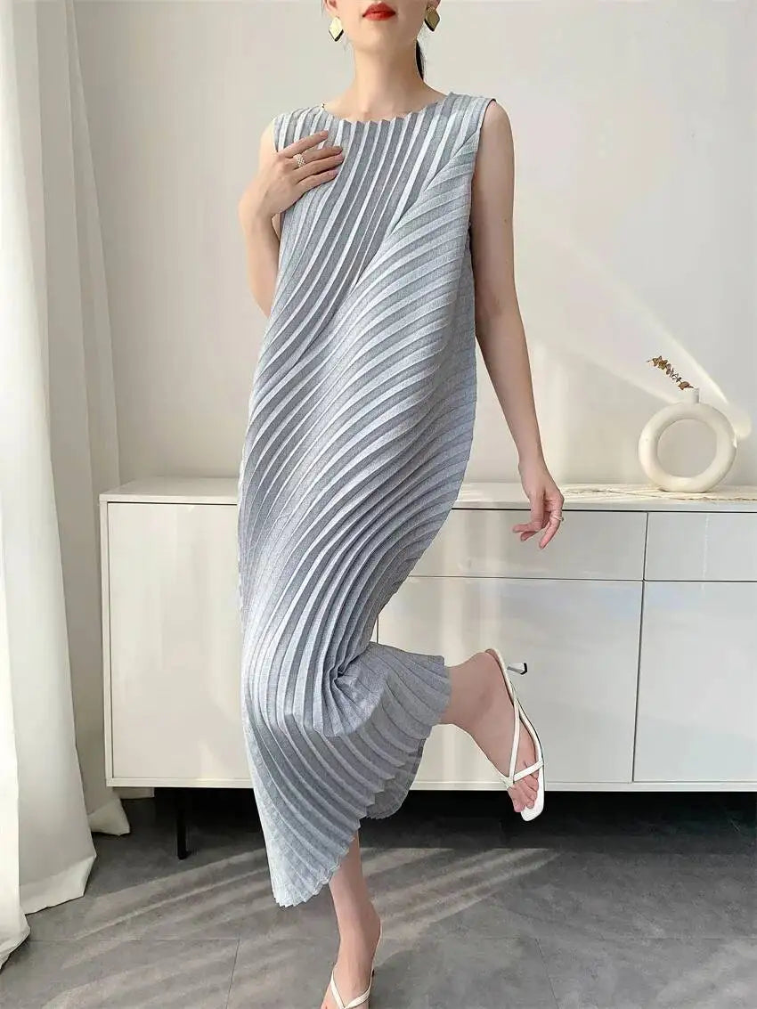 LANMREM Handmade Pleated Women's Sleeveless Summer Dress Wave Pattern Irregular Loose O-neck Mid-Length Pleated Dresses 2DB4814