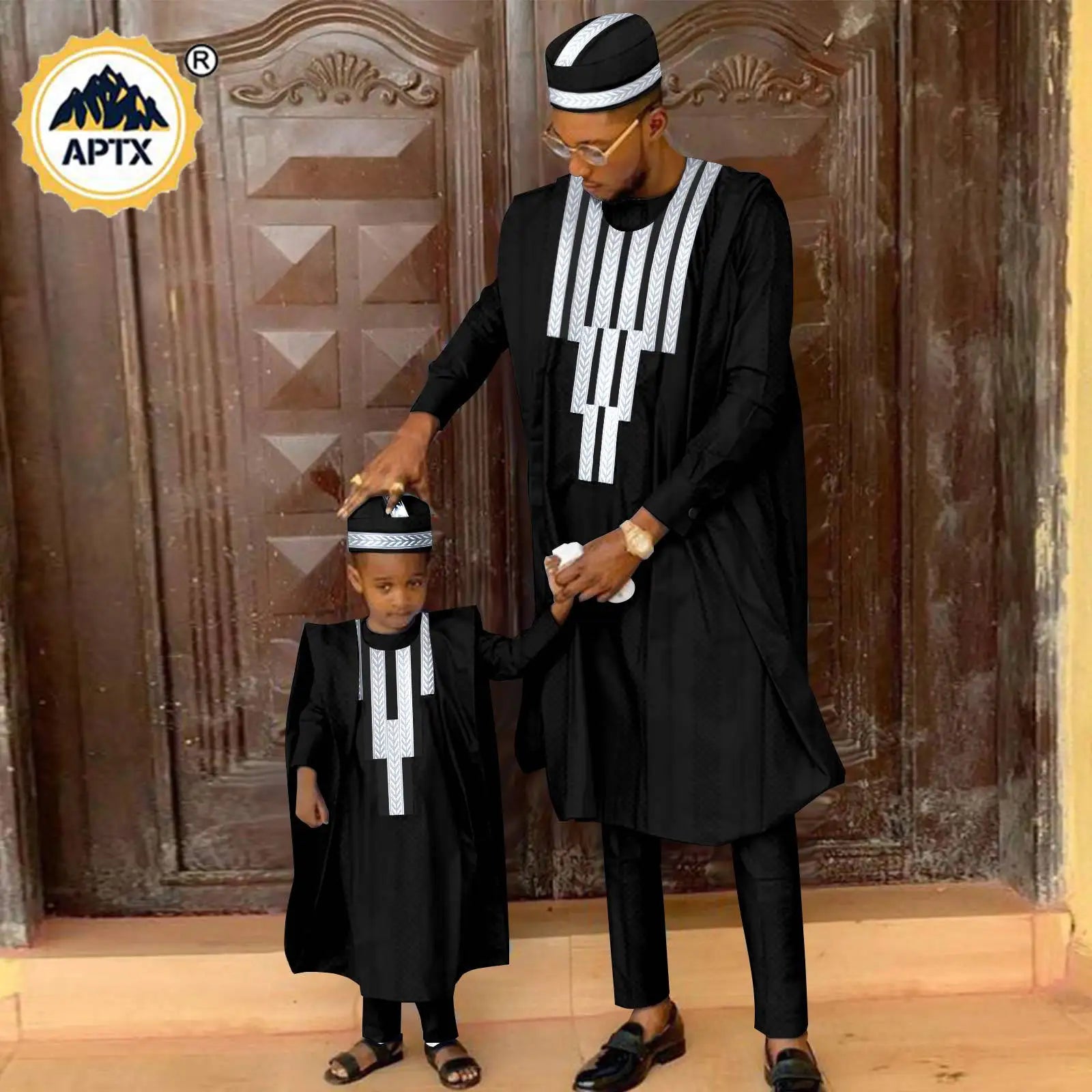 Tenue assortie africaine pour la famille en Bazin Riche, ensembles musulmans, vêtements Dashiki père et fils, robe Agbada, chemise et pantalon, chapeau Y23F001