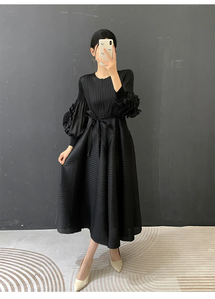 LANMREM Tie Flower Lantern Sleeve Pleated Women's Dress 2026 Spring New Lace Up Waist Design Round Collar Elastic Cloth 2DB6619