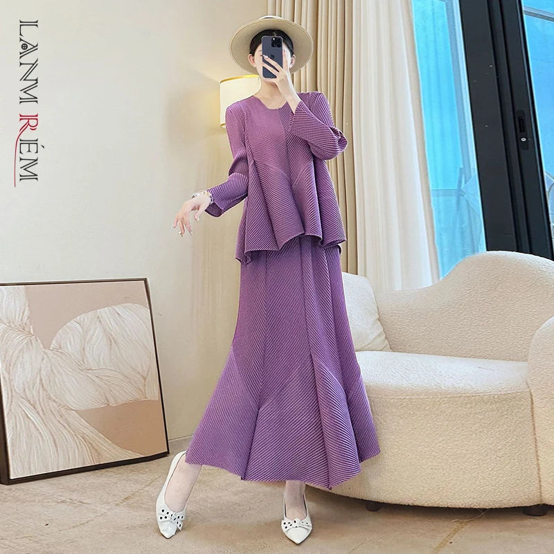 LANMREM Niche New Pleated Women's Two Pieces Set Round Collar Long Sleeve Irregular Patchwork T-shirt And Fishtail Skirt 2DB5114