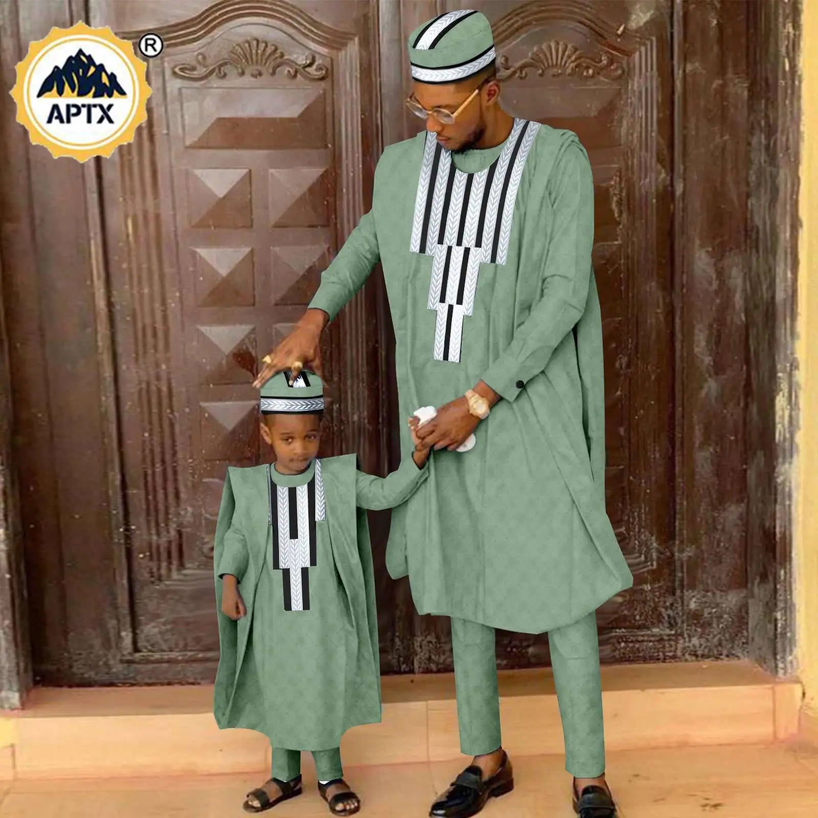 Tenue assortie africaine pour la famille en Bazin Riche, ensembles musulmans, vêtements Dashiki père et fils, robe Agbada, chemise et pantalon, chapeau Y23F001