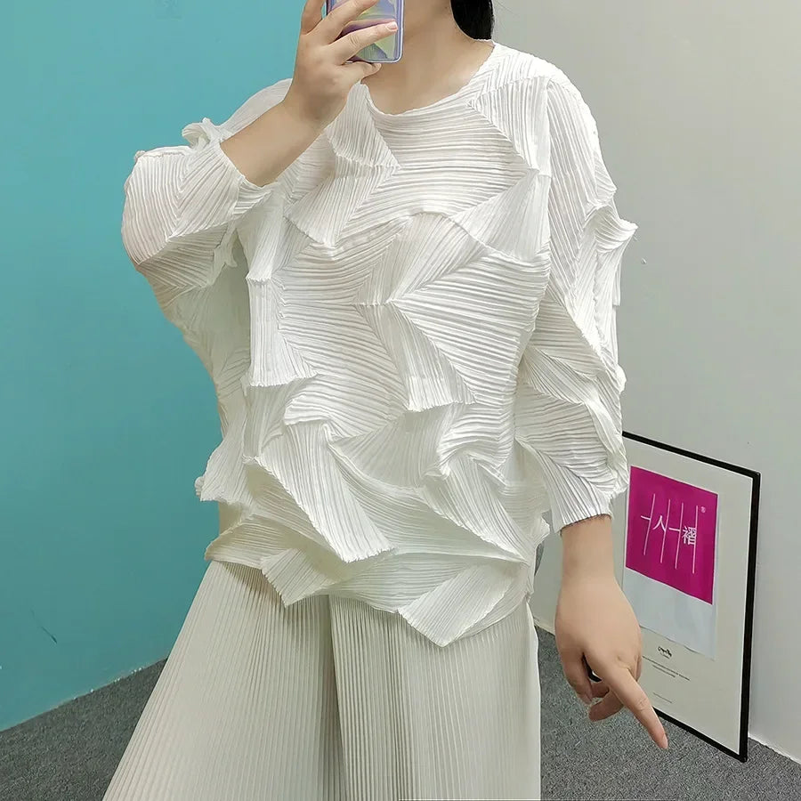 Women's Casual Pleated T-Shirt | Irregular Design Loose Solid Colour Pullover Top | Spring 2025 | AvantBah