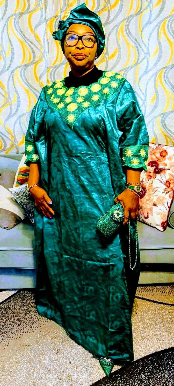 Robe Boubou Abaya Bazin Riche Grande Taille : Vêtement Traditionnel Africain Brodé pour Femmes pour Fête et Mariage